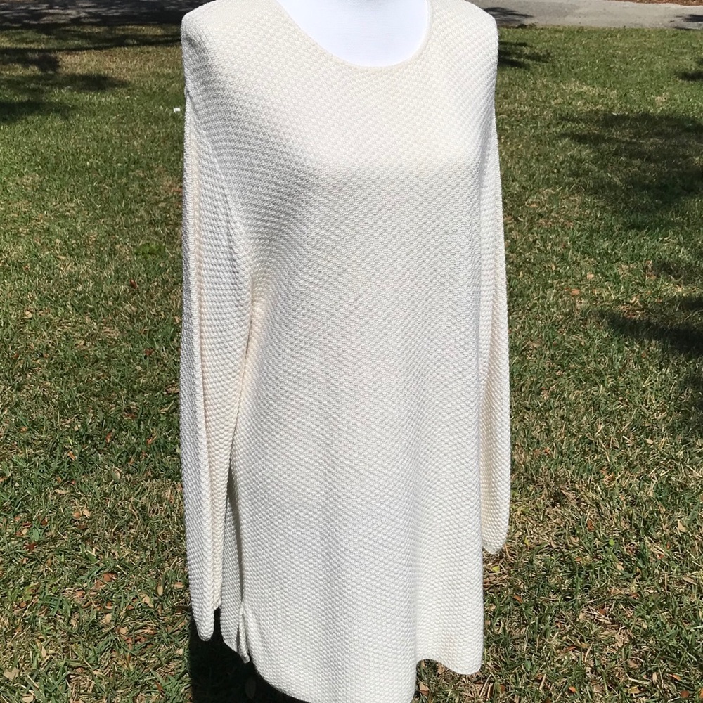 East Egg Tunic Sweater in Pearl 💋